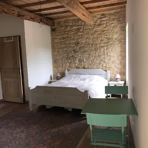 Couette-café Du Tilleul - Charme, Confort Et Piscine, Sigonce